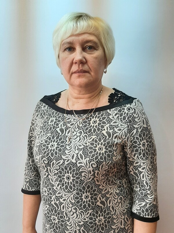 Новгородцева Оксана Степановна.